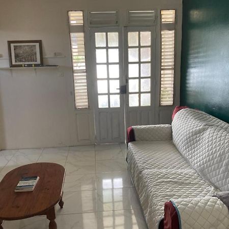 Sympathique Pied A Terre A Schoelcher Buitenkant foto