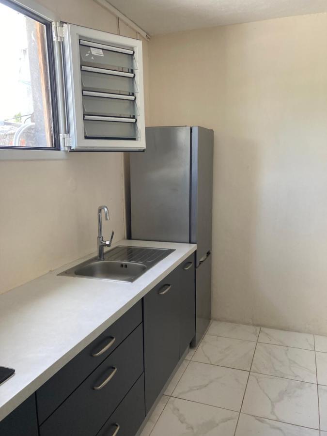 Sympathique Pied A Terre A Schoelcher Buitenkant foto