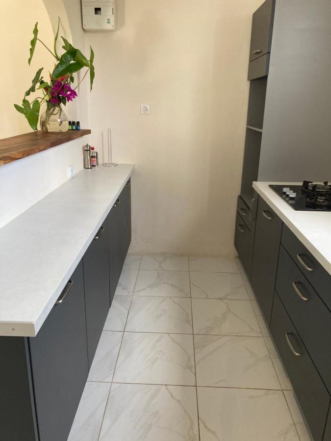 Sympathique Pied A Terre A Schoelcher Buitenkant foto